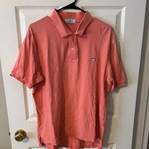 Southern Tide Men’s Coral Polo with Small Fish Logo